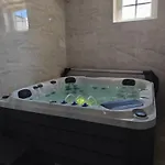 La Maison Des Bretzels Charme Alsacien Et Jacuzzi Pfaffenhoffen