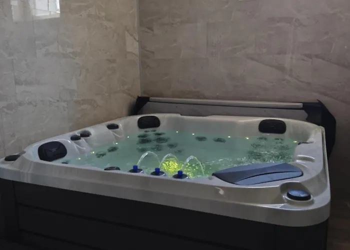 La Maison Des Bretzels Jacuzzi Prive Illimite Pfaffenhoffen